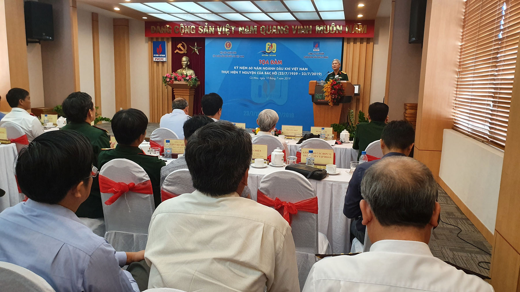 Tọa đàm 60 năm ngành Dầu khí Việt Nam thực hiện ý nguyện của Bác Hồ